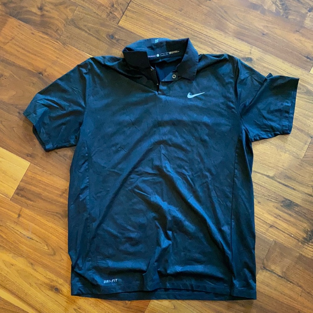 Black Nike golf shirt
